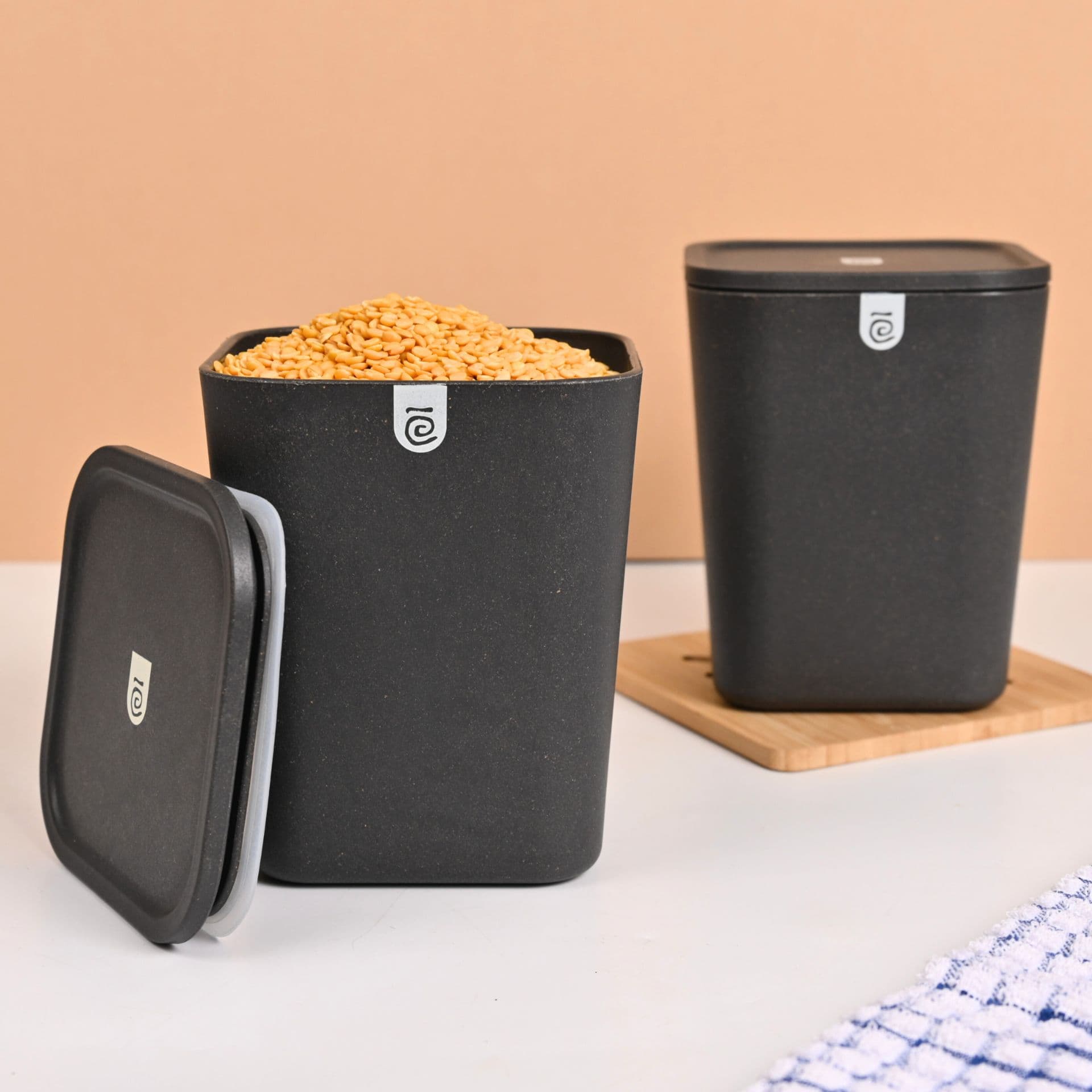 square canister for cookies made from biocomposites - Thulira sustainable product