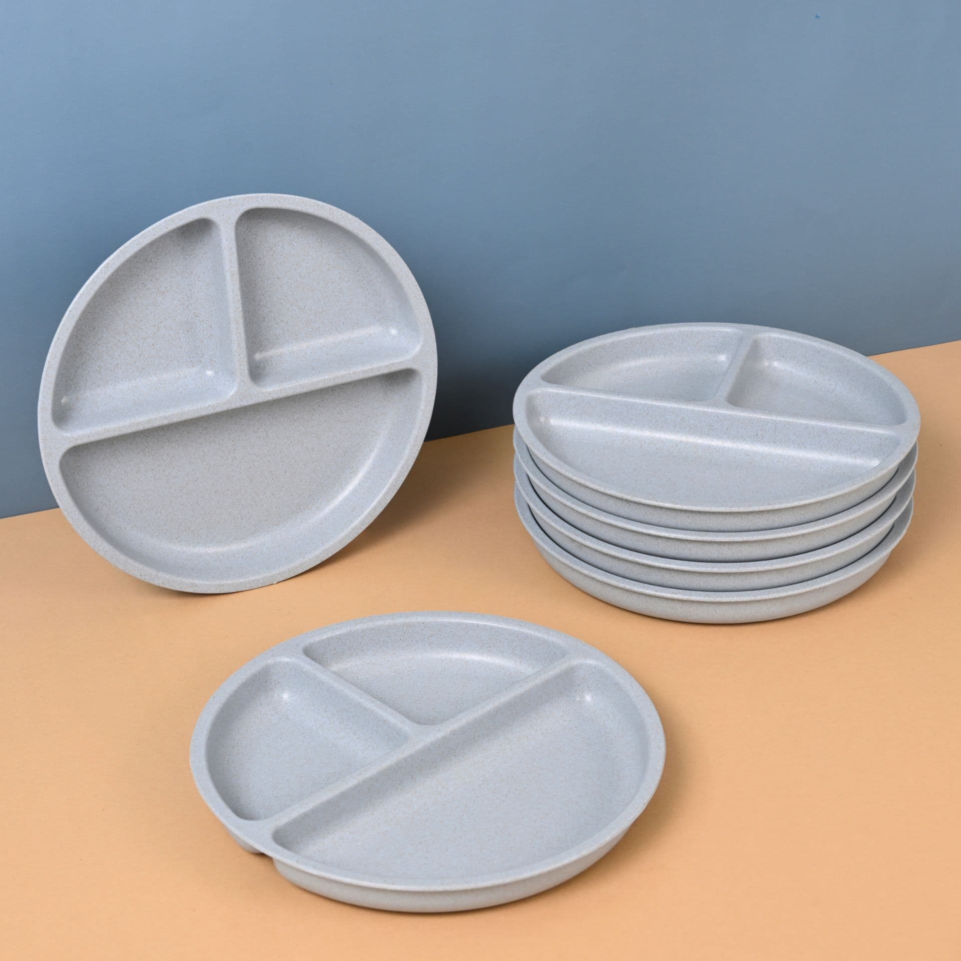 round partition plate for kids made from biocomposites - View 1